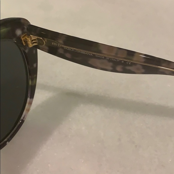 D&G 4236 almond sunglasses